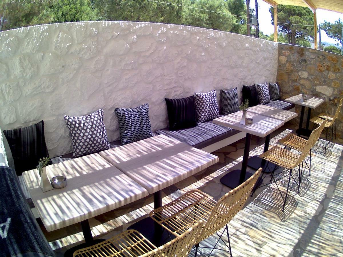 Aellia Hotel & Suites Leros Lakkíon Eksteriør bilde